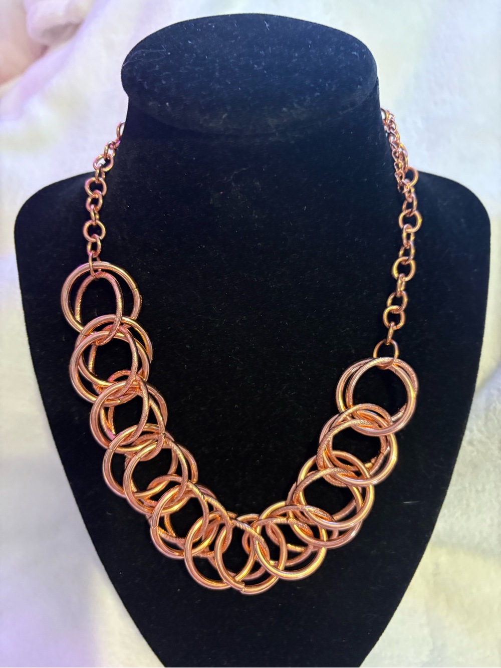 paparazzi Rose Gold Interlinked Circle Necklace